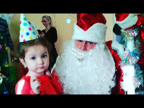Video: Cara Mengucapkan Selamat Kepada Santa Claus Dan Snow Maiden
