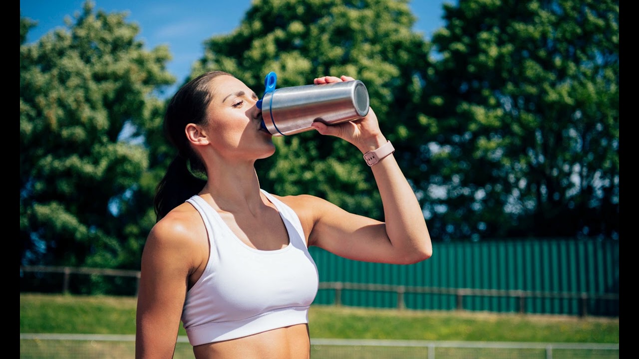 Clear Protein vs. Traditional Protein Powder: A Detailed Comparison