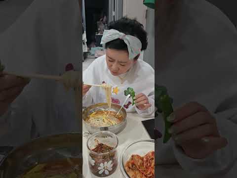 #shorts 작두 국시맛은  맛은있네ㅋㅋㅋ
