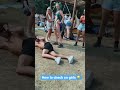 Patron zeigt euch, wie man die Aufmerksamkeit von einem Mädchen bekommen kann 😂#festival #patrox