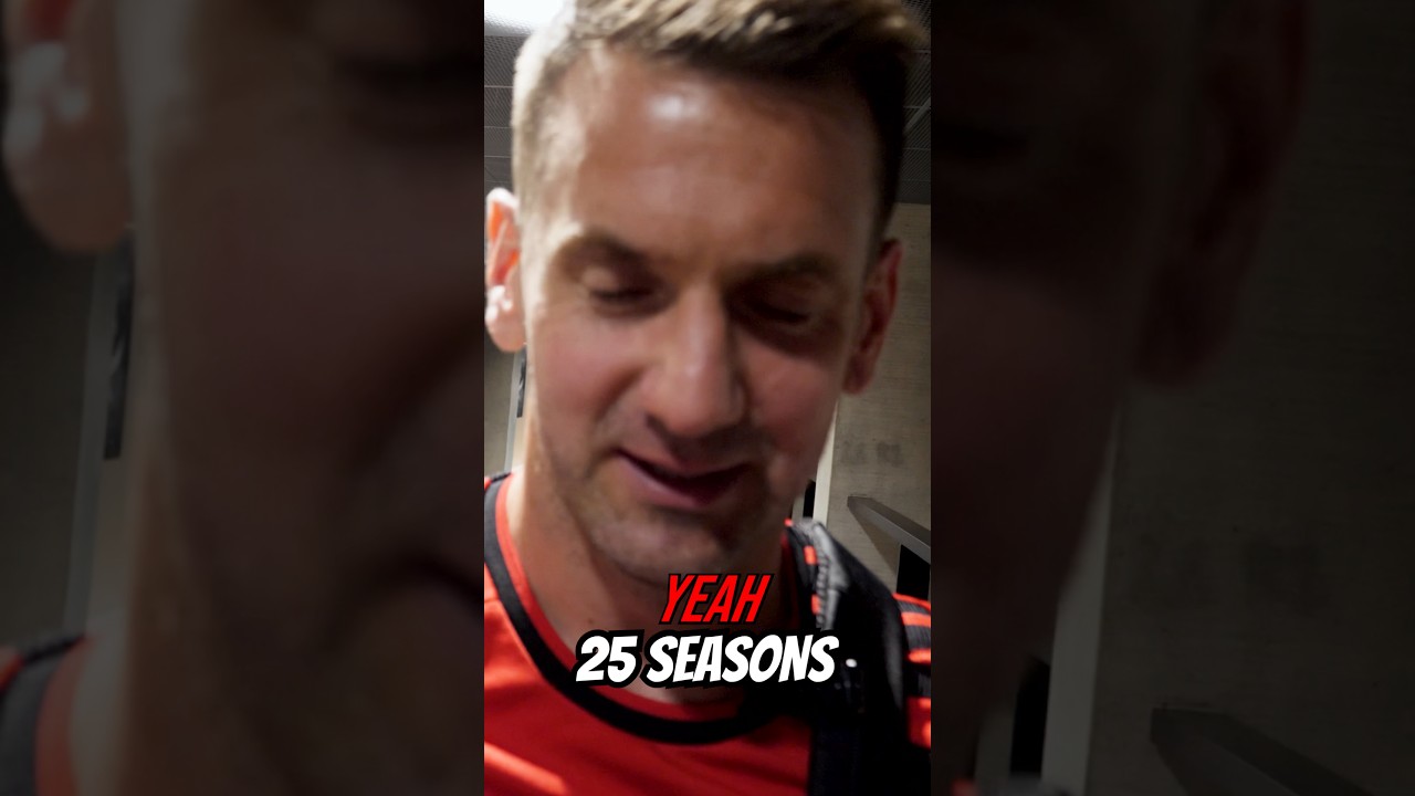 Tom Heaton cracks up when asked about starting another season for Man Utd