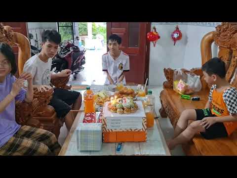 Video Sinh nhật chú Ken siêu quậy - youtube