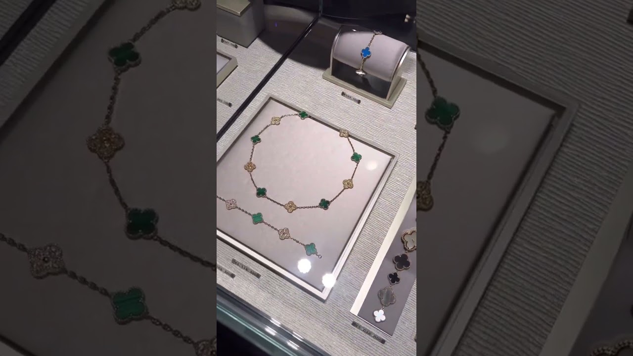 VCA Alhambra collection in Japan