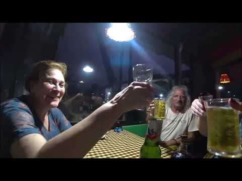 92. В ресторане Рупака "Восторг". Молодые люди о жизни в Индии. Ночные тусовки и работа. Гоа 2022.