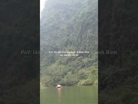 Đi thuyền ở Tràng An Ninh Bình