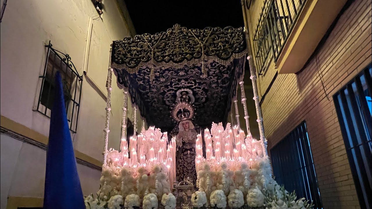 Virgen de la hiniesta por los callejones 2022