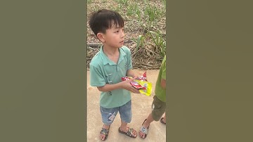 Vì Cái Chân Gà Mất Tình Anh Em