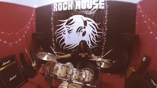 Download lagu FREEDOM STREET - GARUDA MUDA