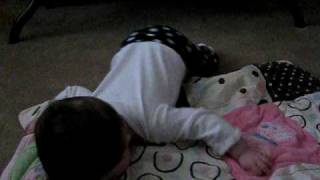 Learning/Trying to crawl.avi