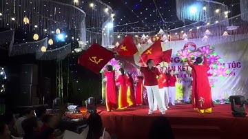 Múa bài ca thống nhất Hội người cao tuổi xóm trong Đông Anh