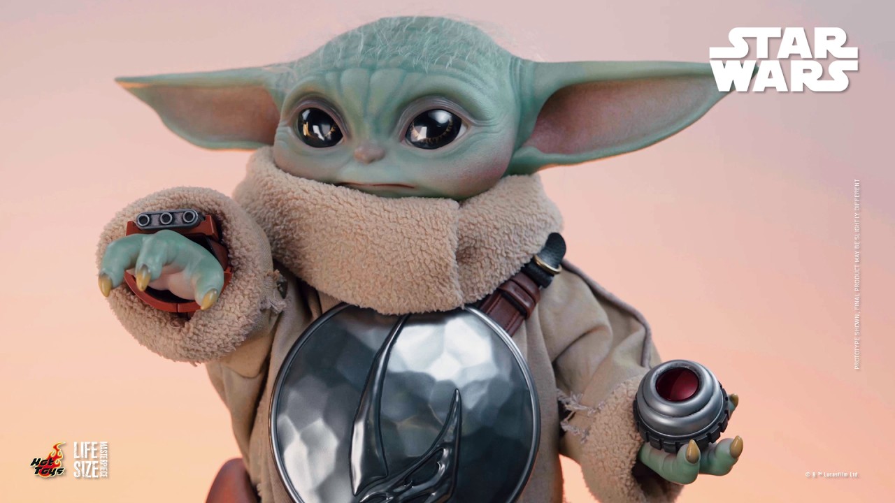 Star Wars: The Mandalorian & Grogu™ - Grogu™ Life-Size Collectible
