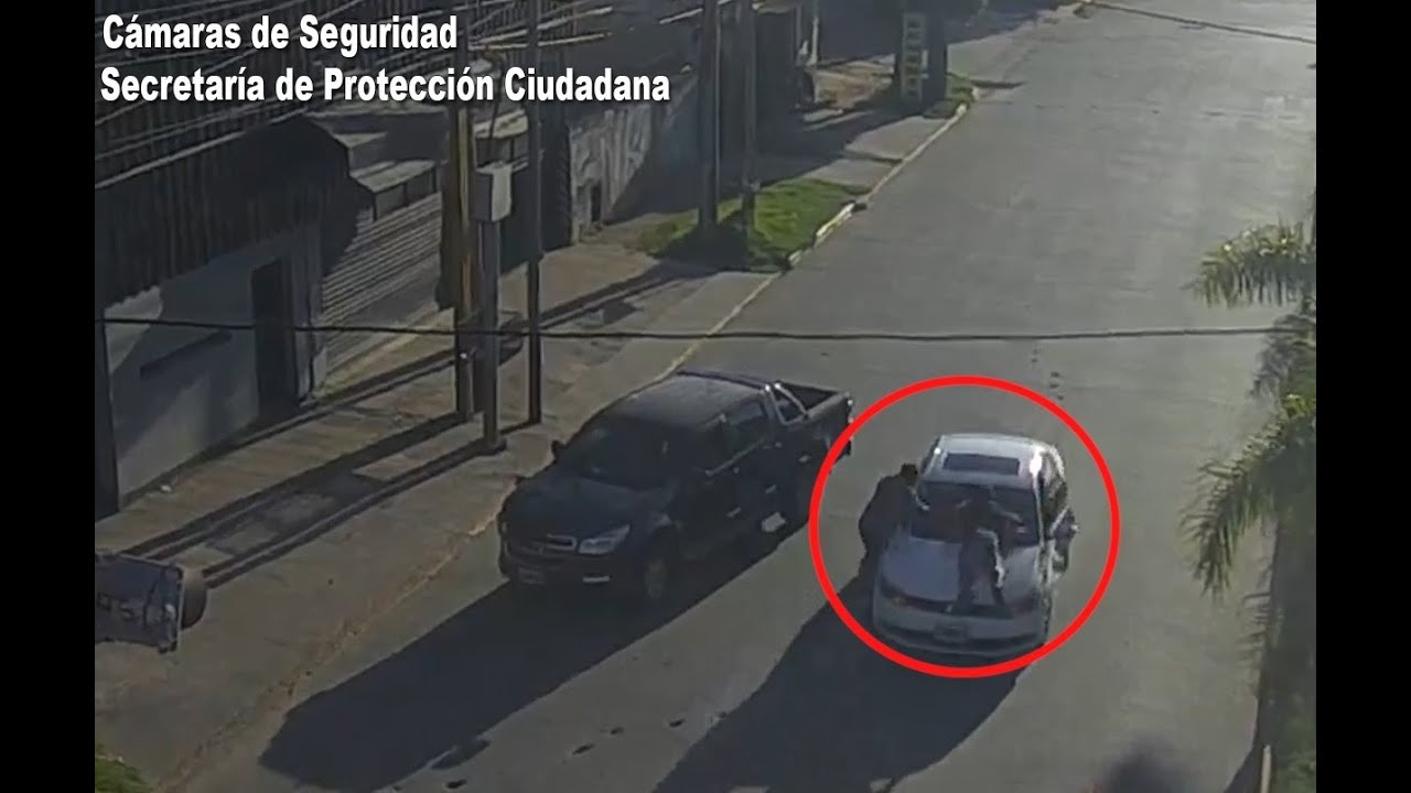 Chocó  y huyó con la víctima colgada en el capót del auto: fue detenido luego de intensa persecución