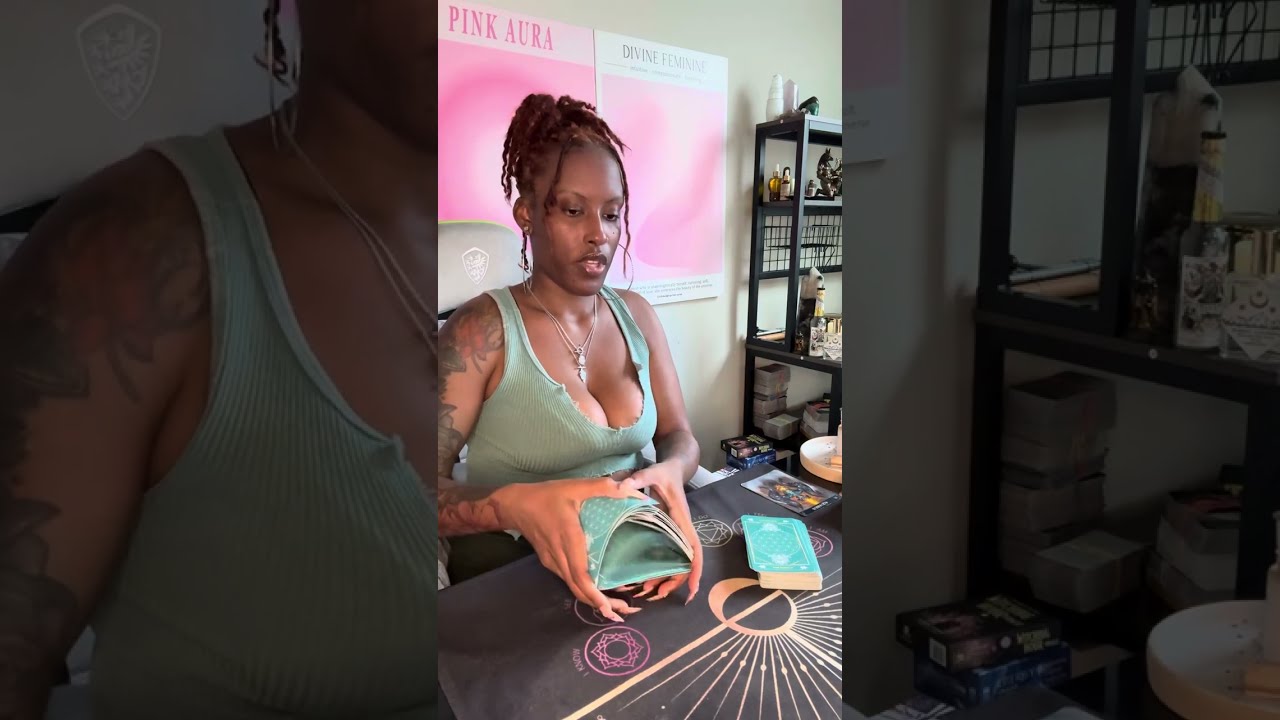 Aquarius ♒️This sh*t is a hot A$$ mess 🤦🏽‍♀️ WHAT IS GOING ON?!! Too many weird ppl around Yall