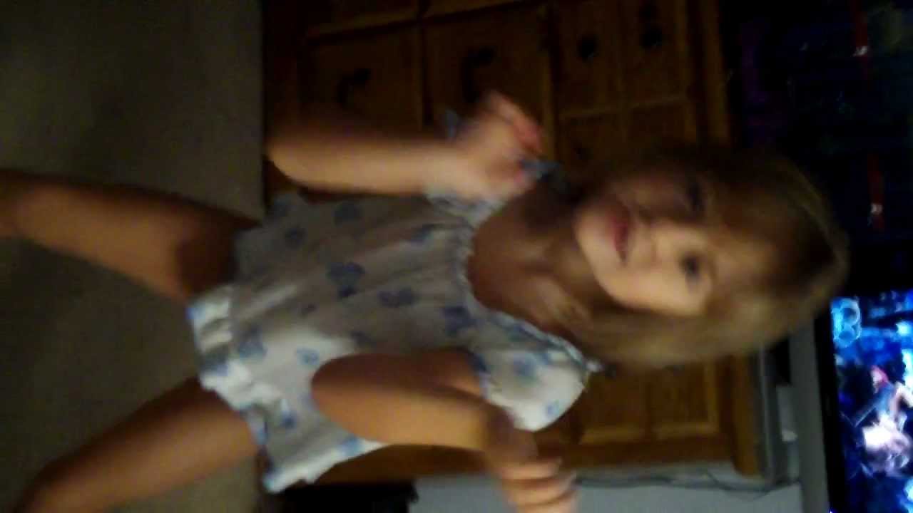 5 year Old Dancing Like Lady Gaga - YouTube