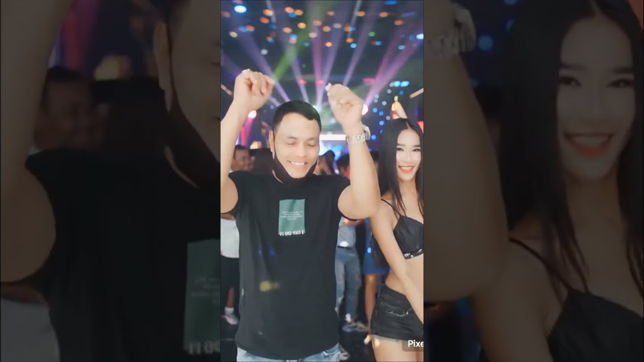 Alex Ferrari - Bara Bara Bere Bere (video edit \u0026 remix)