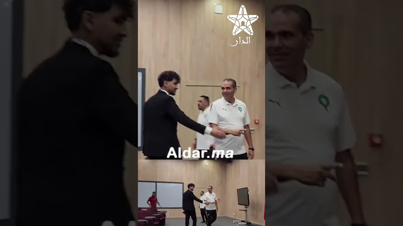 هشام الدكيك يرحب بالوفد الجزائري في لقطة رائعة قبل افتتاح كأس إفريقيا بالقاعة
