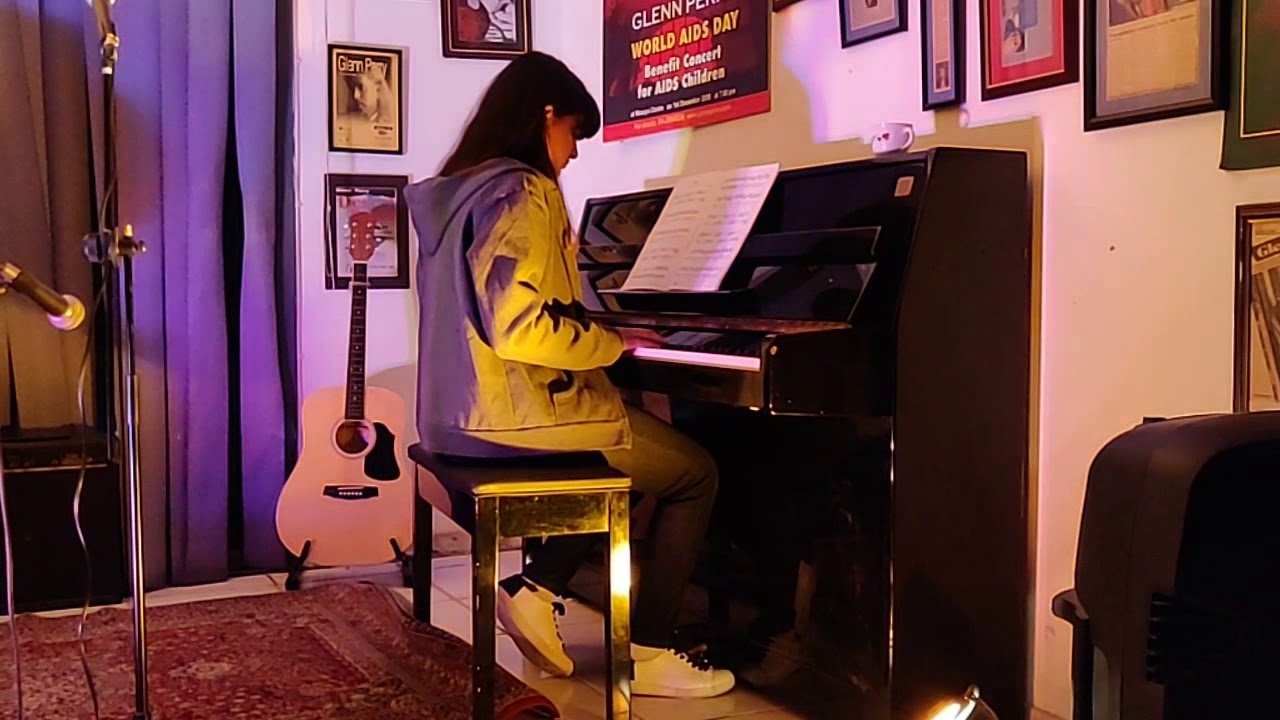 Copy of Dubai Music School student Shania performing a Recital at Dubai Music School