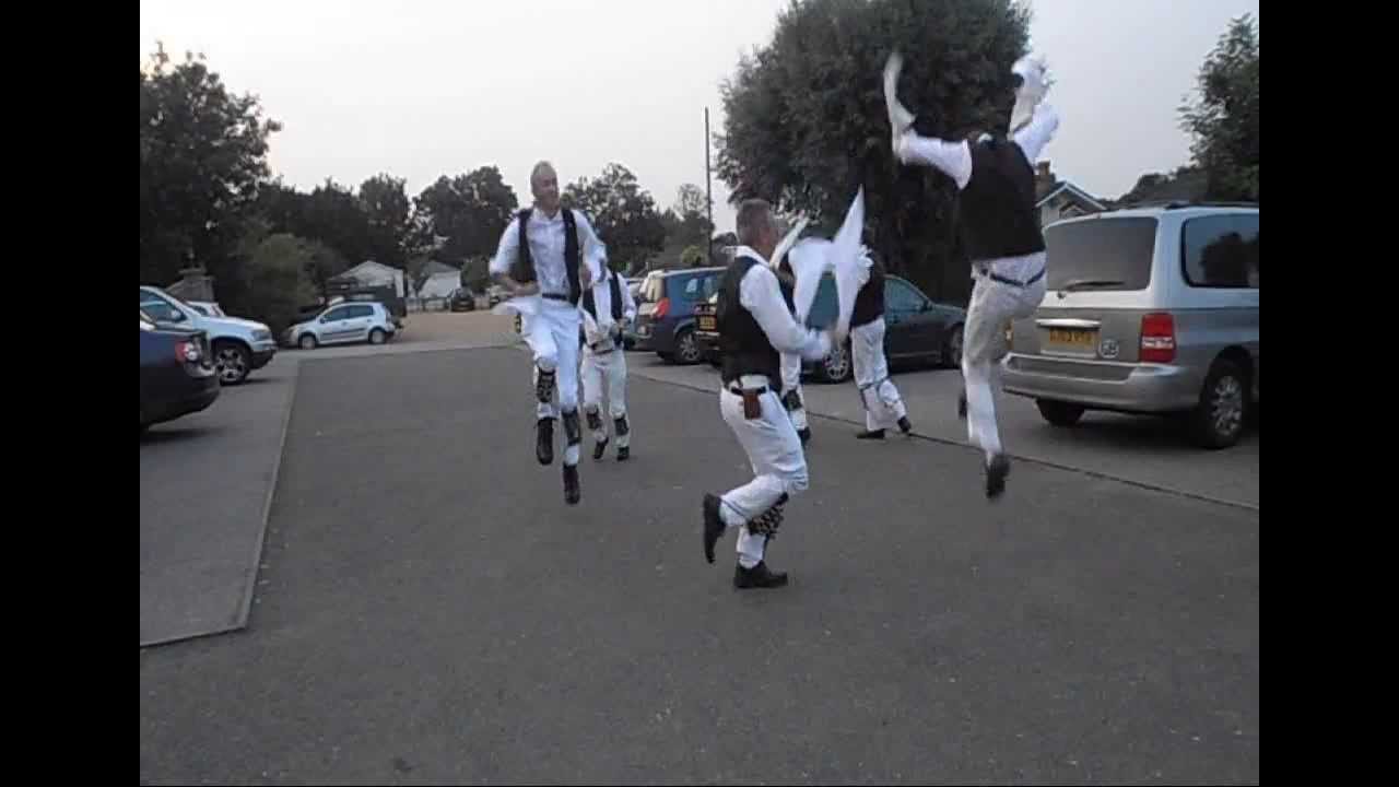 Coton Morris Men: Rose Tree at the Lazy Otter