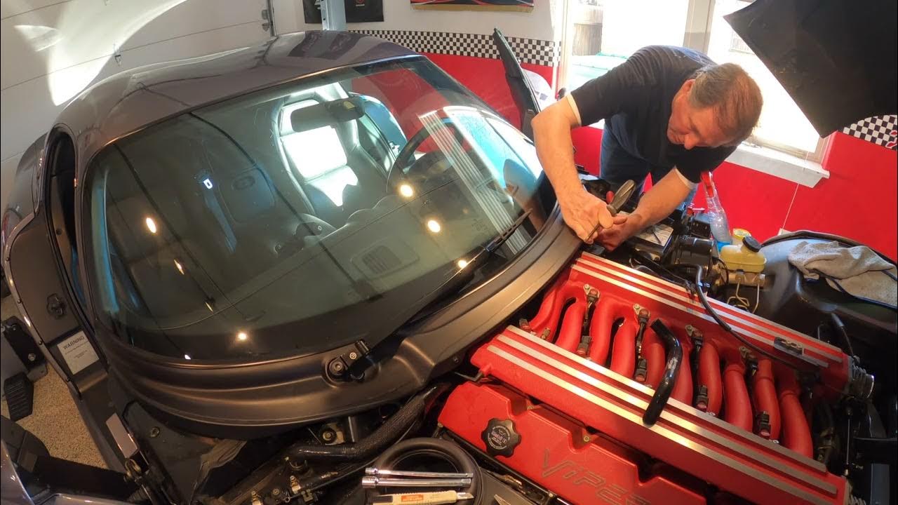 Part 3 DODGE VIPER GTS Lower pair heater core hose replacement. YouTube