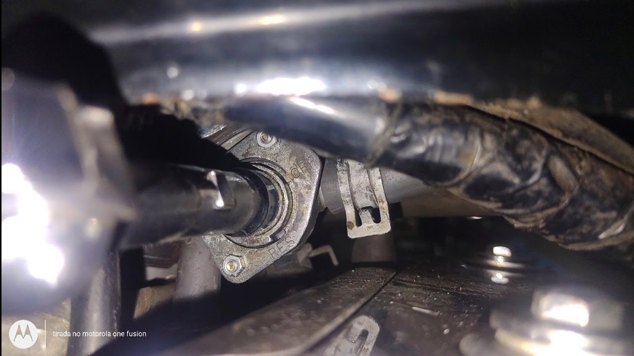 Honda shadow 600 vazando gasolina na torneira!