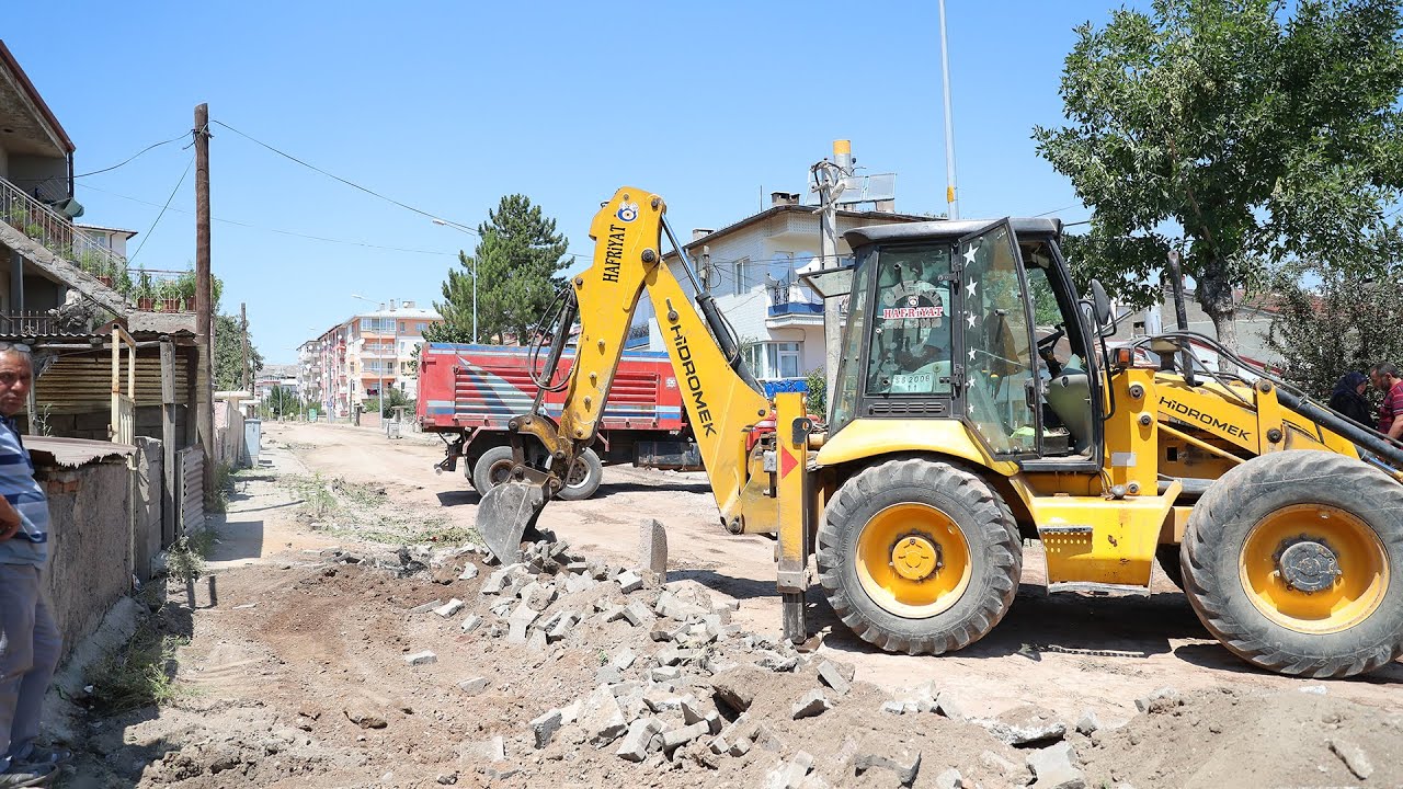 Yavuz Sultan Selim Caddesi'nde çalışmalar hummalı bir şekilde devam ediyor