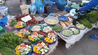 Ncig tab laj sawv ntxov  nyob nplog teb. (go see morning market in laos)5.12.2019