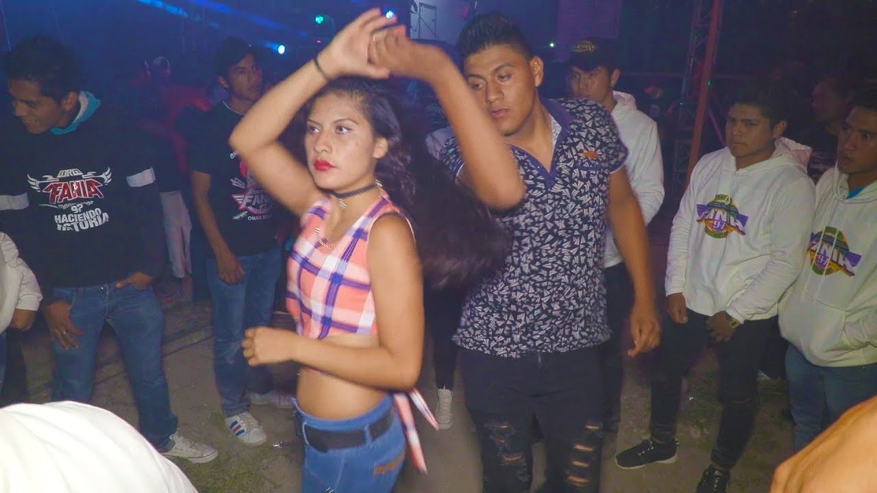 CUMBIA PERUANA //EL LAMENTO DE LOS LEONES// SONIDO LUCKY STAR LA CAPU sonido bleach