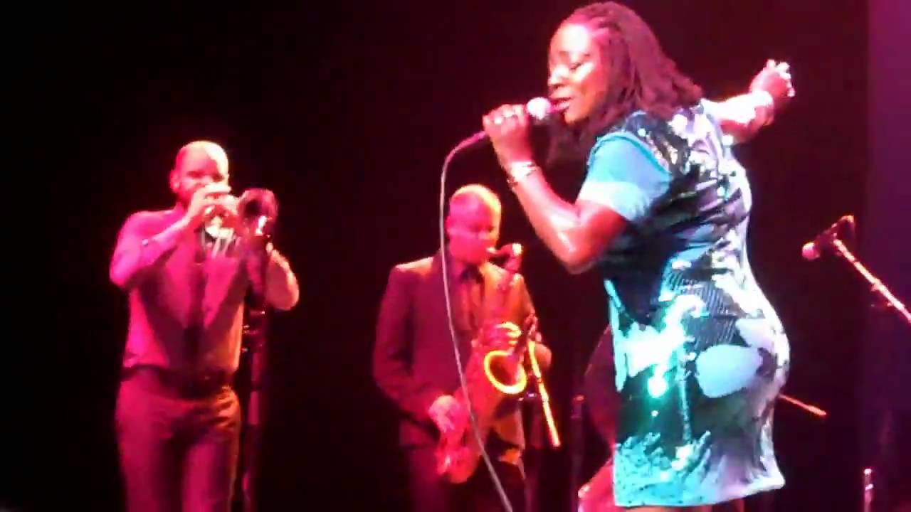Sharon Jones and The Dap Kings  'She Ain't a Child No More'