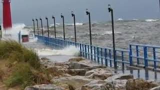Grand Haven gets pounded with waves