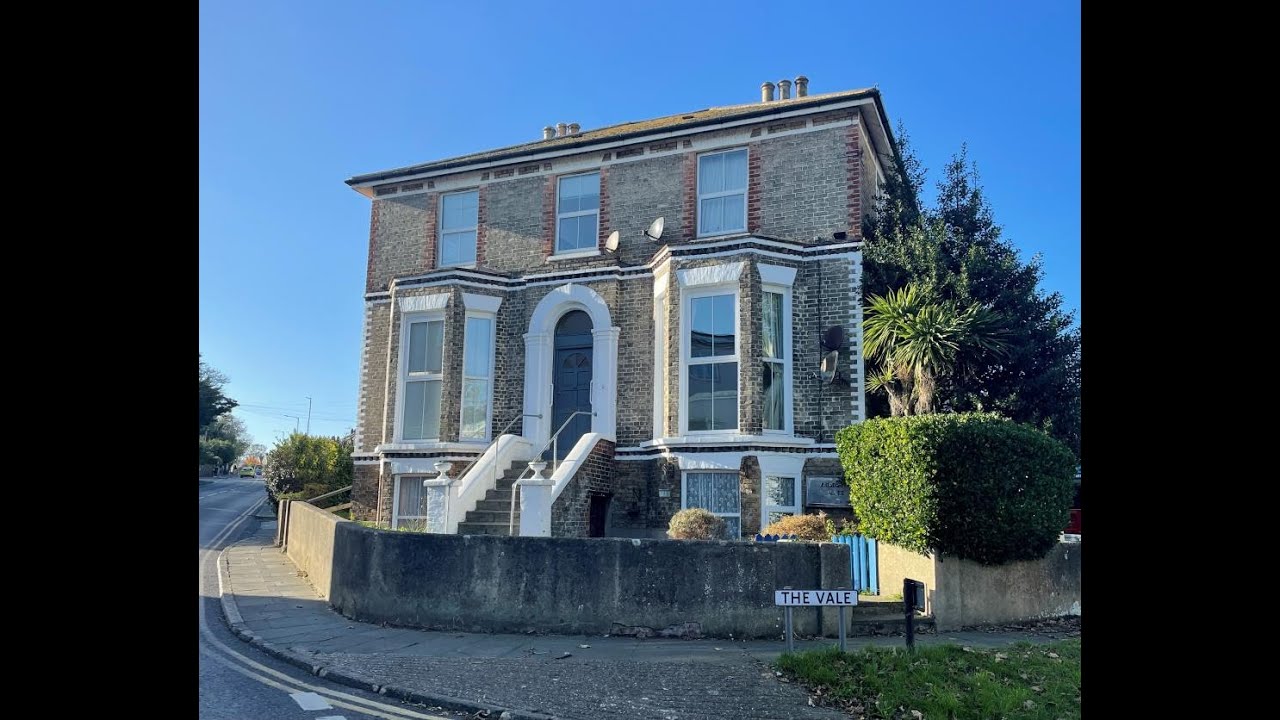 Flat 1, Wood Bury, 2 The Vale, Broadstairs, Kent December Auction