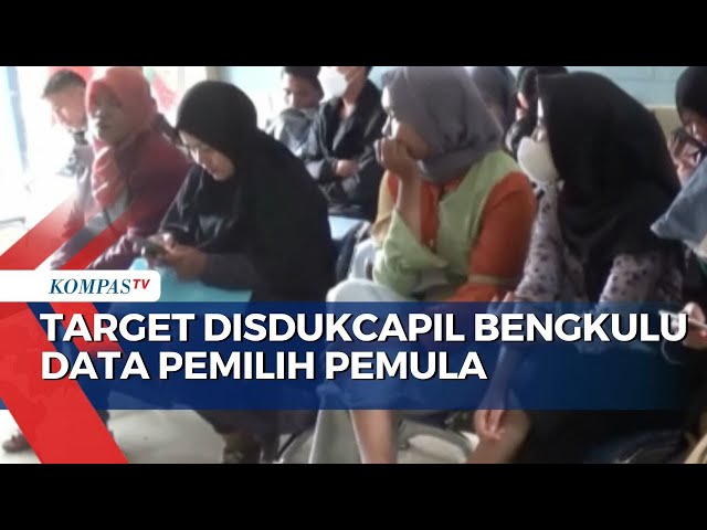 Jelang Pikada, Disdukcapil Provinsi Bengkulu Targetkan Ada 63.900 Pemilih Pemula class=