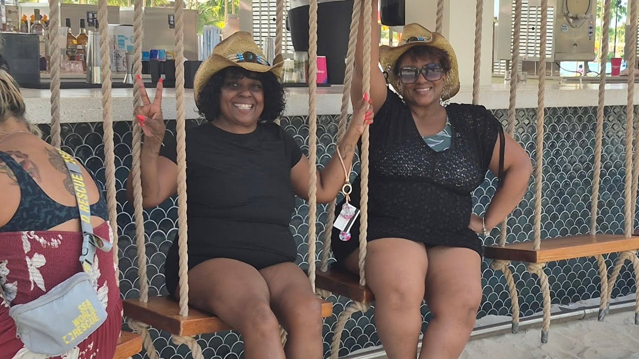 Christmas 🎄 Cruise 🛳  2025 Edited: Carnival Freedom 