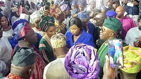 DANCING MOMENT OF OLUIWO OF IWO TELU1 & ALAAFIN OF OYO OWOADE @ 10TH ANNIVERSARY OF OLUWO OF IWO 