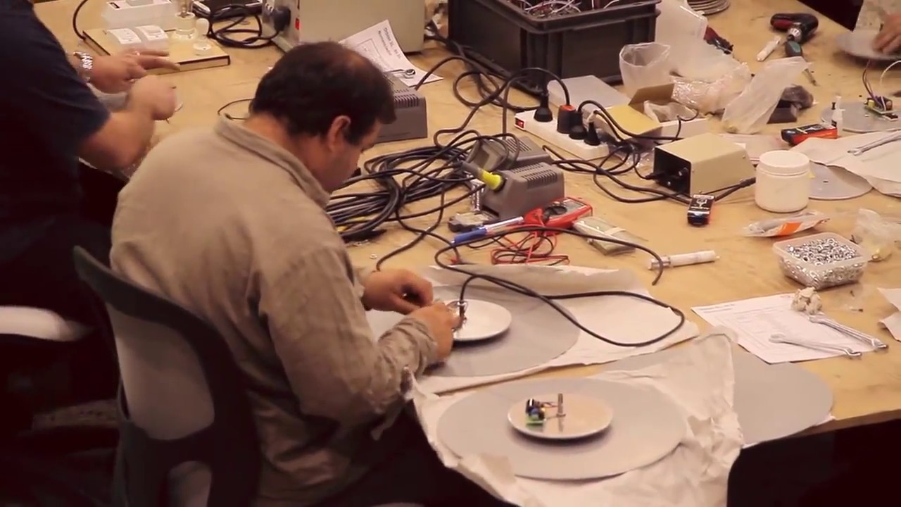 Orbiter 40SL / 80SL - Lámpara LED diseñada y fabricada en Argentina