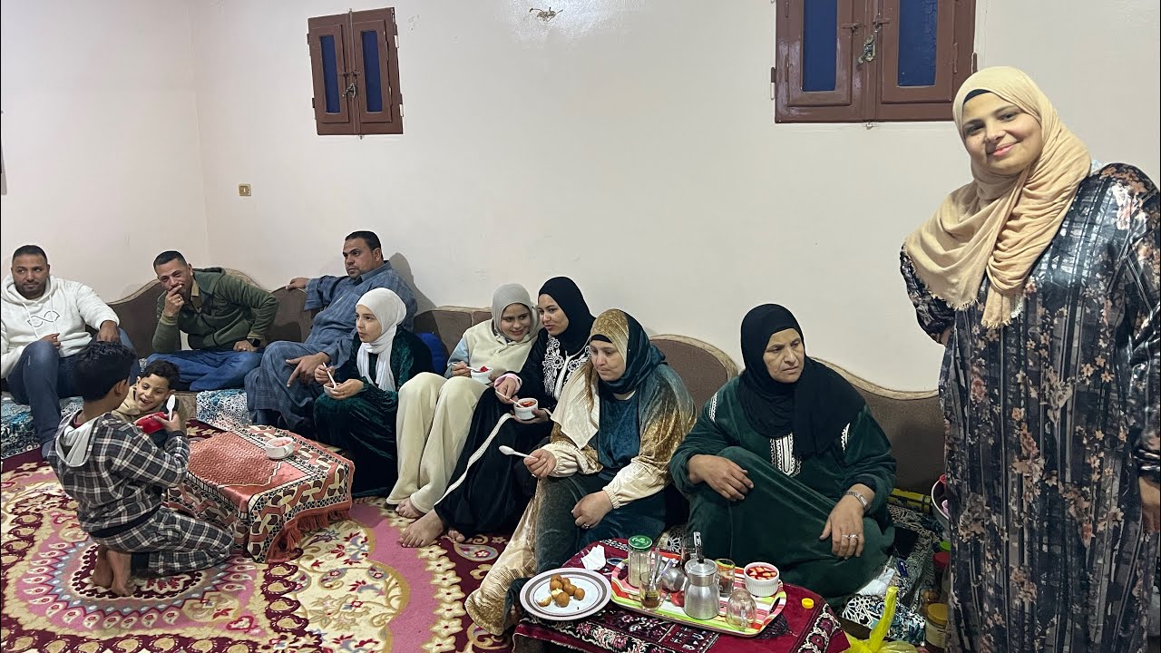 العزومة النهارده مجمعة الحبايب 🏡أكبر عزومة في بيت العمده🌙لما بنتجمع البلد كلها بتسمع بينا 🤦‍♀️