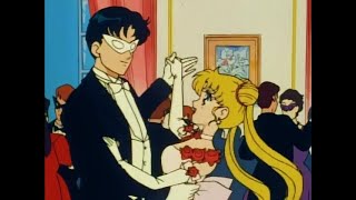 Sailor Moon dances with Tuxedo Mask
