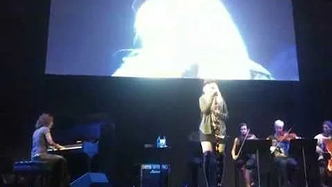 Christina Aguilera rehearsing 'Imagine'