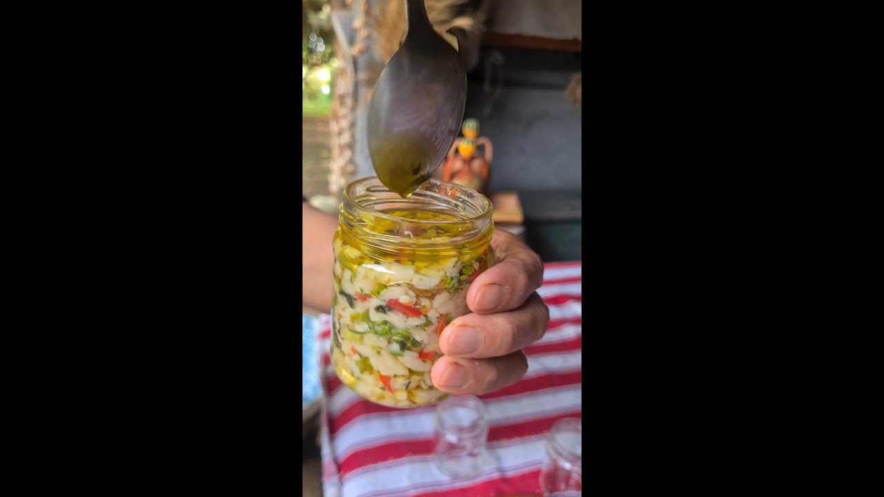 I malangiani all'ojiu - Le melanzane sottolio