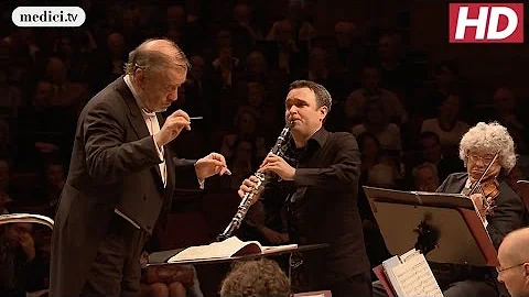 Jrg Widmann and Valery Gergiev - Clarinet Concerto...