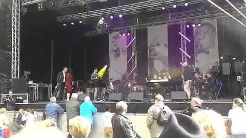 Martin Gort Jazz in Juketown, timbales solo met Brabants Jazz Orkest