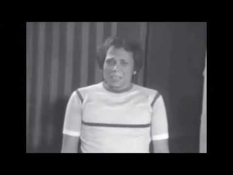 الأستاذ ملواني بيقلع لنا البنطلون في مدرسة المشاغبين
