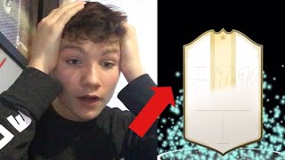 I packed a prime *ICON MOMENTS* CARD!! Pacybits 19