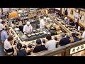 カウンター２０席余りでこの活気！天ぷらと鴨鍋が次々仕上がる大阪の大衆メシ屋！