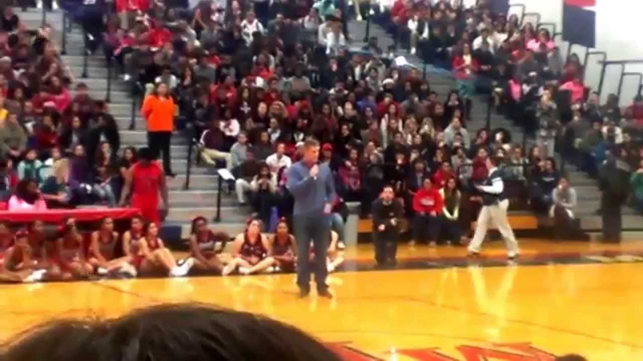 J J Watt at Manvel High School PepRally (Part 1) YouTube