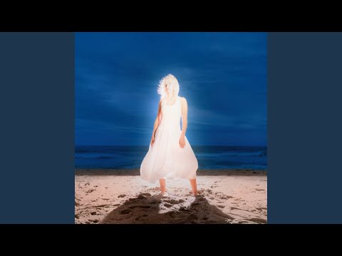 在 YouTube 上觀看「In My Eyes」