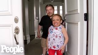 Celebrity Inside The Little Couple's Fully Customized Kitchen | PEOPLE Profile