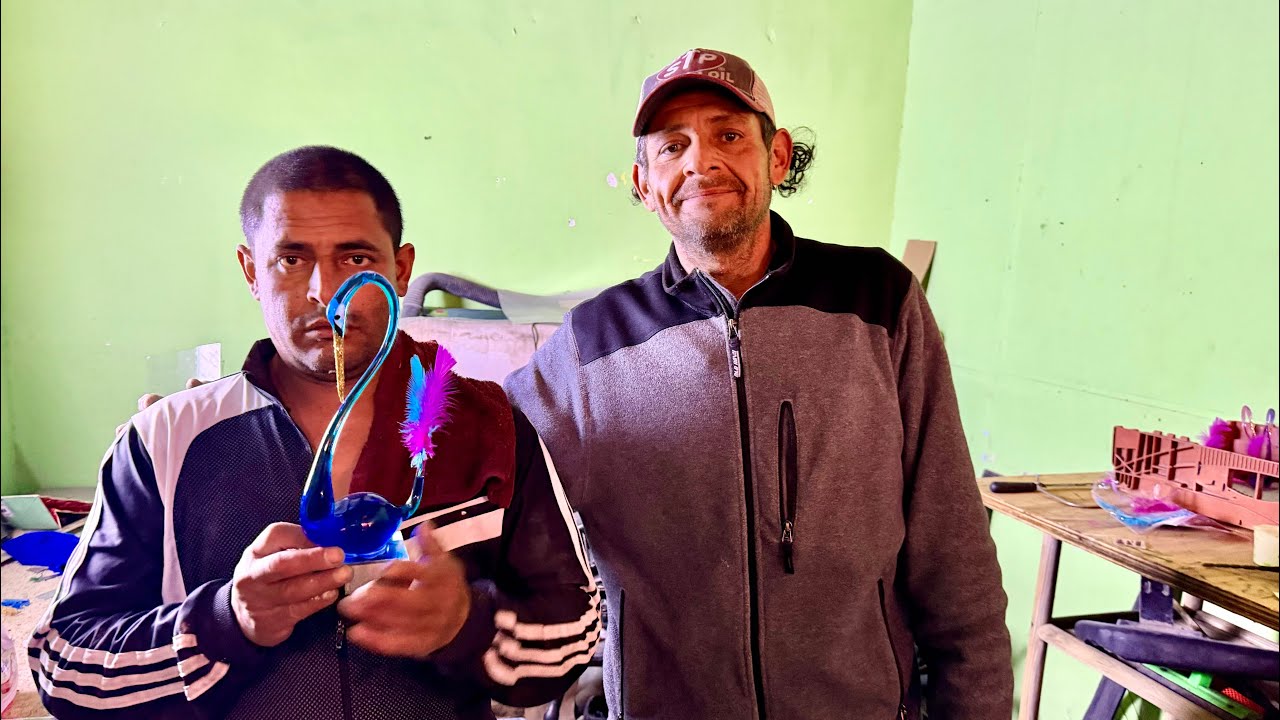 El Jose va trabajar el vidrio soplado con charly 