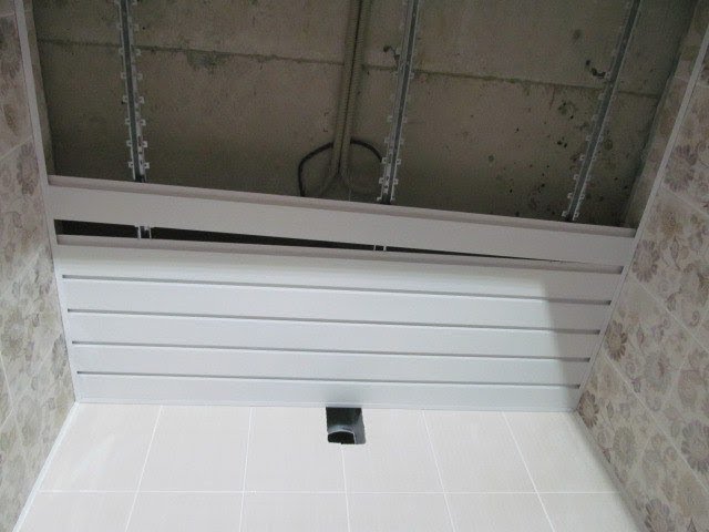 Реечный потолок в ванной комнате. Индивидуальные черты и нюансы