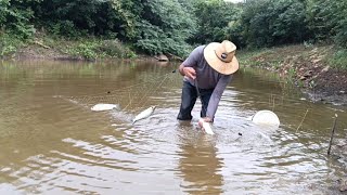 A MALHADEIRA FICOU ENTRANHADO DE TANTO PEIXE QUE TINHA NESSE BARREIRINHO