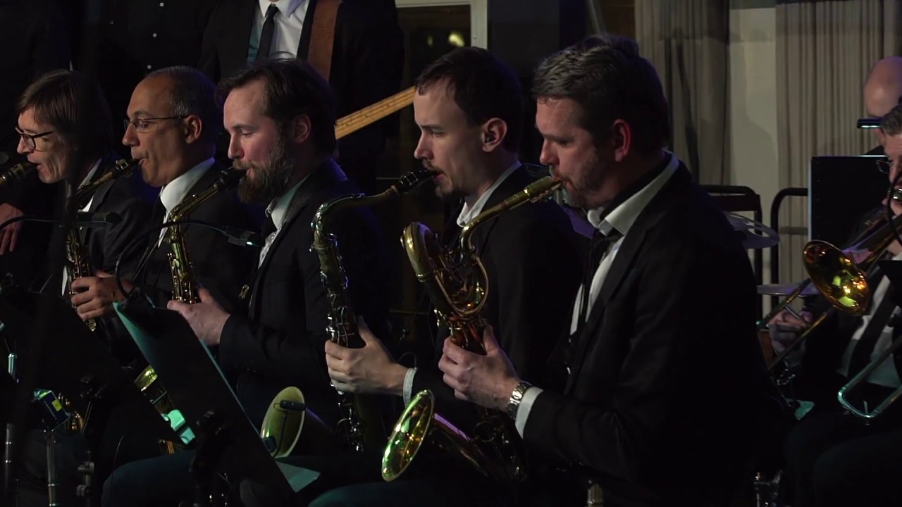 I Skovens Dybe Stille Ro - Marie Højlund & Aarhus Teaterkor // Aarhus Jazz Orchestra